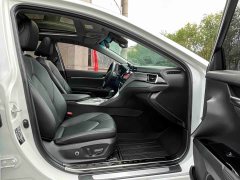 Toyota Camry 2019 Facelift Hybrid 2.5HG Luxury - ფოტო 15