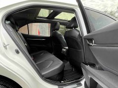 Toyota Camry 2019 Facelift Hybrid 2.5HG Luxury - ფოტო 16