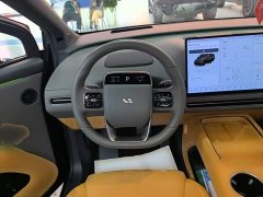 Li Auto i8 Standard Edition - ფოტო 10