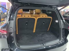 Li Auto i8 Standard Edition - ფოტო 18