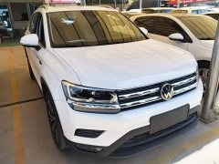 Volkswagen Touareg 2021 280TSI FWD Luxury Plus - ფოტო 3