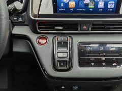Honda Odyssey 2.0L e:HEV Sharp Comfort Edition - ფოტო 13