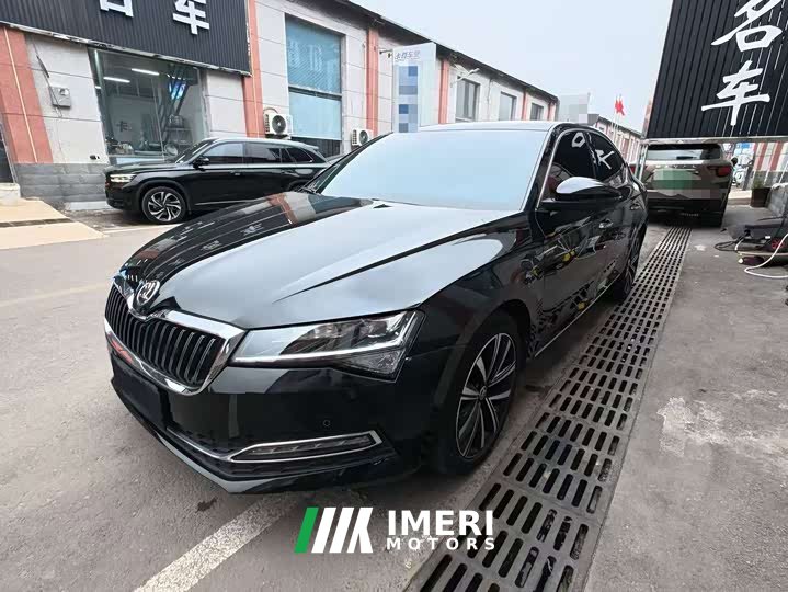 Skoda Superb TSI280 DSG Prestige - ავტომობილი ჩინეთიდან