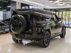 Land Rover Defender 110 3.0T P400 Dark Edition - ფოტო 7