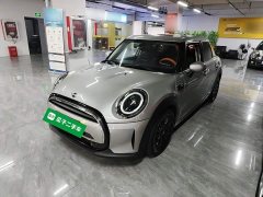 BMW MINI 2023 1.5T ONE 5-Door - ფოტო 1
