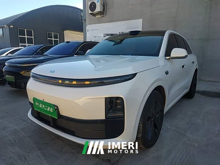 Li Auto L6 Max - ავტომობილი ჩინეთიდან