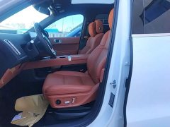 Li Auto L6 Max - ფოტო 14