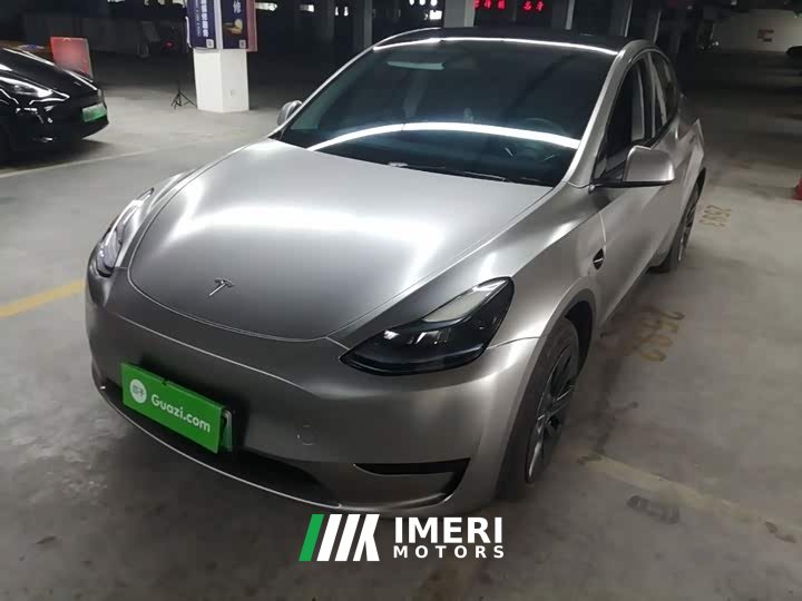 Tesla Model Y Rear-Wheel Drive