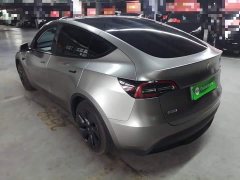Tesla Model Y Rear-Wheel Drive - ფოტო 4