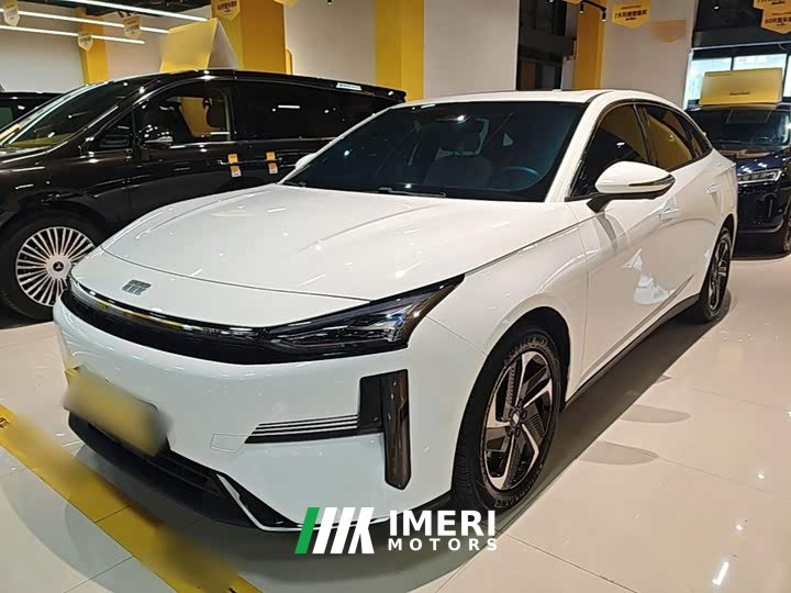 Geely Galaxy L6 125km PLUS Longteng Edition