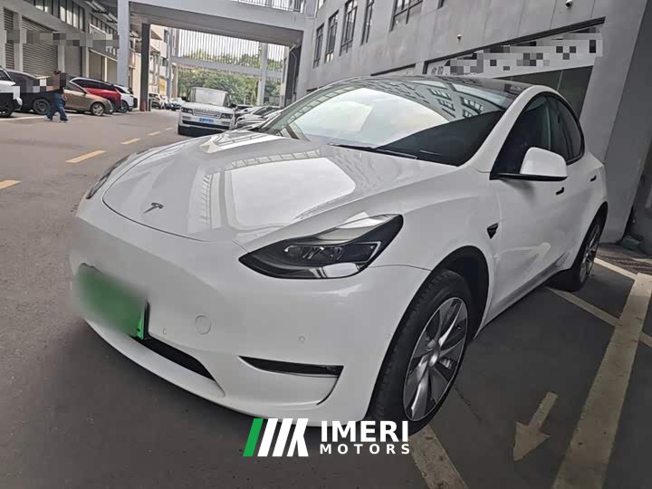 Tesla Model Y Long Range All-Wheel Drive 3D7 - ავტომობილი ჩინეთიდან