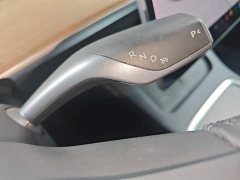 Tesla Model Y Long Range All-Wheel Drive 3D7 - ფოტო 13