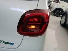Wuling Hongguang MINIEV Fourth Generation Four-Door Advanced Edition - ფოტო 7