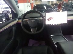 Tesla Model Y Standard Range RWD - ფოტო 10