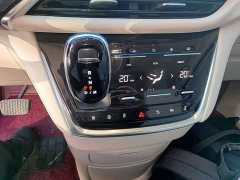 Buick GL8 Avenir Seven-Seater Comfort Edition - ფოტო 13