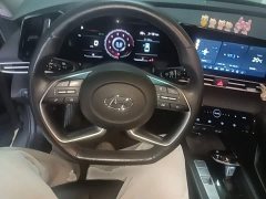 Hyundai Elantra 1.5L CVT Luxury - ფოტო 10