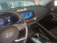 Hyundai Elantra 1.5L CVT Luxury - ფოტო 12