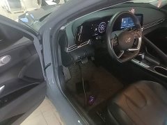 Hyundai Elantra 1.5L CVT Luxury - ფოტო 15