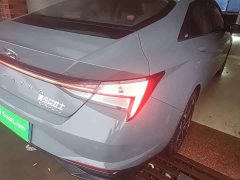 Hyundai Elantra 1.5L CVT Luxury - ფოტო 7