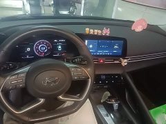 Hyundai Elantra 1.5L CVT Luxury - ფოტო 9