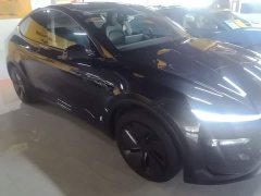 Tesla Model Y Rear-Wheel Drive - ფოტო 3