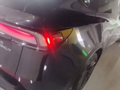 Tesla Model Y Rear-Wheel Drive - ფოტო 7