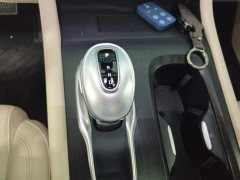 Voyah Dream PHEV Extended Range Luxury Edition - ფოტო 13