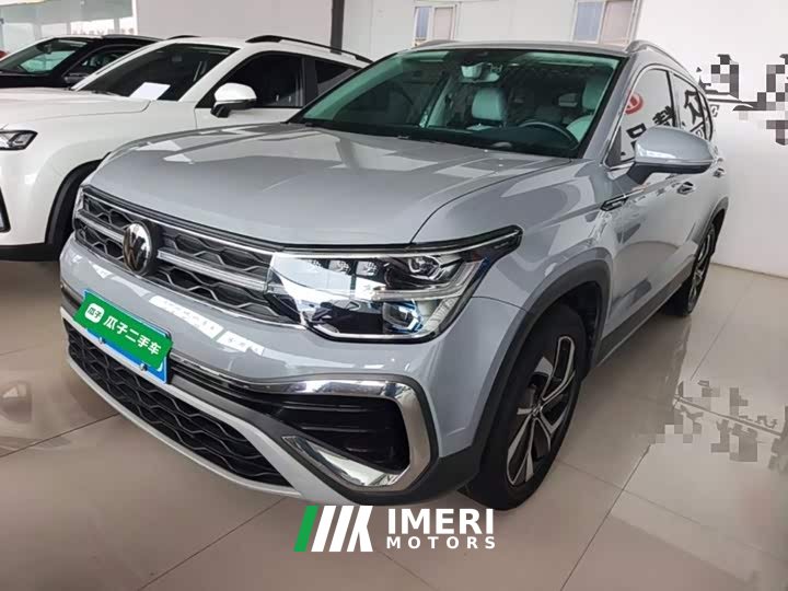 Volkswagen Touareg 300TSI FWD Full Moon Edition - ავტომობილი ჩინეთიდან