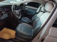 Volkswagen Touareg 300TSI FWD Full Moon Edition - ფოტო 14