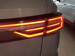Volkswagen Touareg 300TSI FWD Full Moon Edition - ფოტო 7