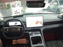 Geely Galaxy E5 2024 530km Explorer Edition - ფოტო 9