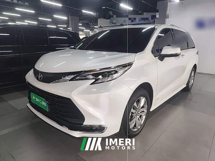 Toyota Sienna 2.5L Hybrid Comfort Edition