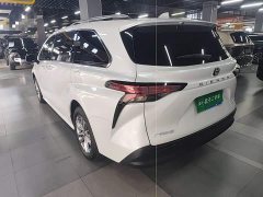 Toyota Sienna 2024 2.5L Hybrid Comfort Edition - ფოტო 4