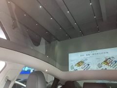 Tesla Model Y Rear-Wheel Drive - ფოტო 17