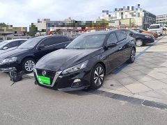 Nissan Teana 2.0L XL Comfort - ფოტო 1