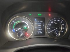 Toyota Alphard Hybrid 2.5L Premium Edition - ფოტო 11