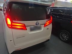 Toyota Alphard Hybrid 2.5L Premium Edition - ფოტო 5