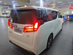 Toyota Alphard Hybrid 2.5L Premium Edition - ფოტო 6