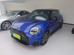 BMW 2024 Electric MINI COOPER 452km COOPER SE Racer - ფოტო 1