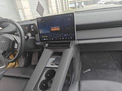 Polestar 4 Single Motor Standard Range Plus Dual Star Connected Edition - ფოტო 9