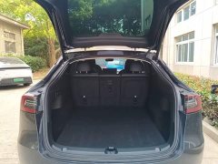 Tesla Model Y Rear-Wheel Drive - ფოტო 18