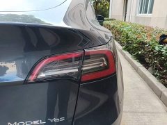 Tesla Model Y Rear-Wheel Drive - ფოტო 7