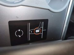 Tesla Model Y Rear-Wheel Drive - ფოტო 8