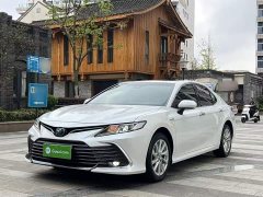 Toyota Camry 2021 Hybrid 2.5L HGVP Leading Edition - ფოტო 1