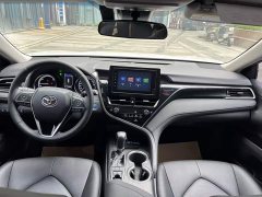 Toyota Camry 2021 Hybrid 2.5L HGVP Leading Edition - ფოტო 9