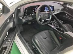 Hyundai Elantra 1.5L CVT Luxury - ფოტო 15