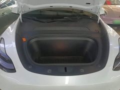 Tesla Model Y Rear-Wheel Drive - ფოტო 19