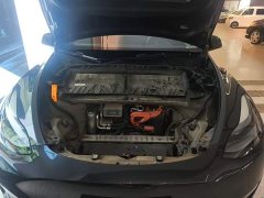 Tesla Model Y Long Range All-Wheel Drive - ფოტო 19