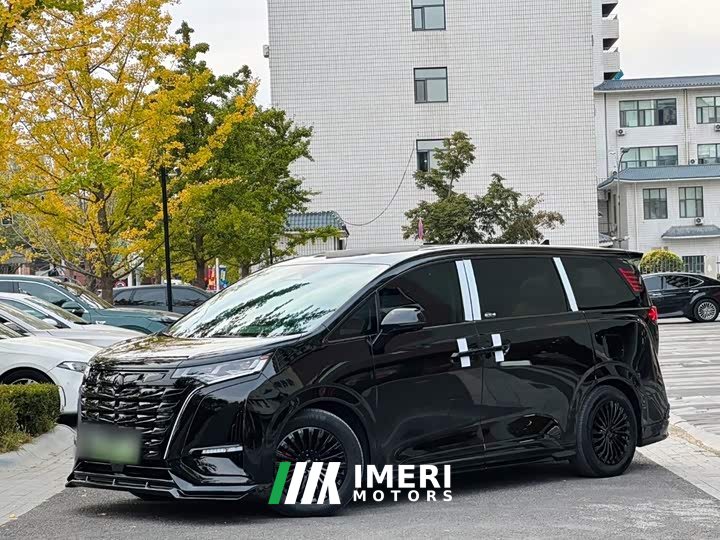 Denza D9 DM-i 980 Four-Wheel Drive Premium