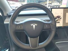 Tesla Model Y Rear-Wheel Drive - ფოტო 10